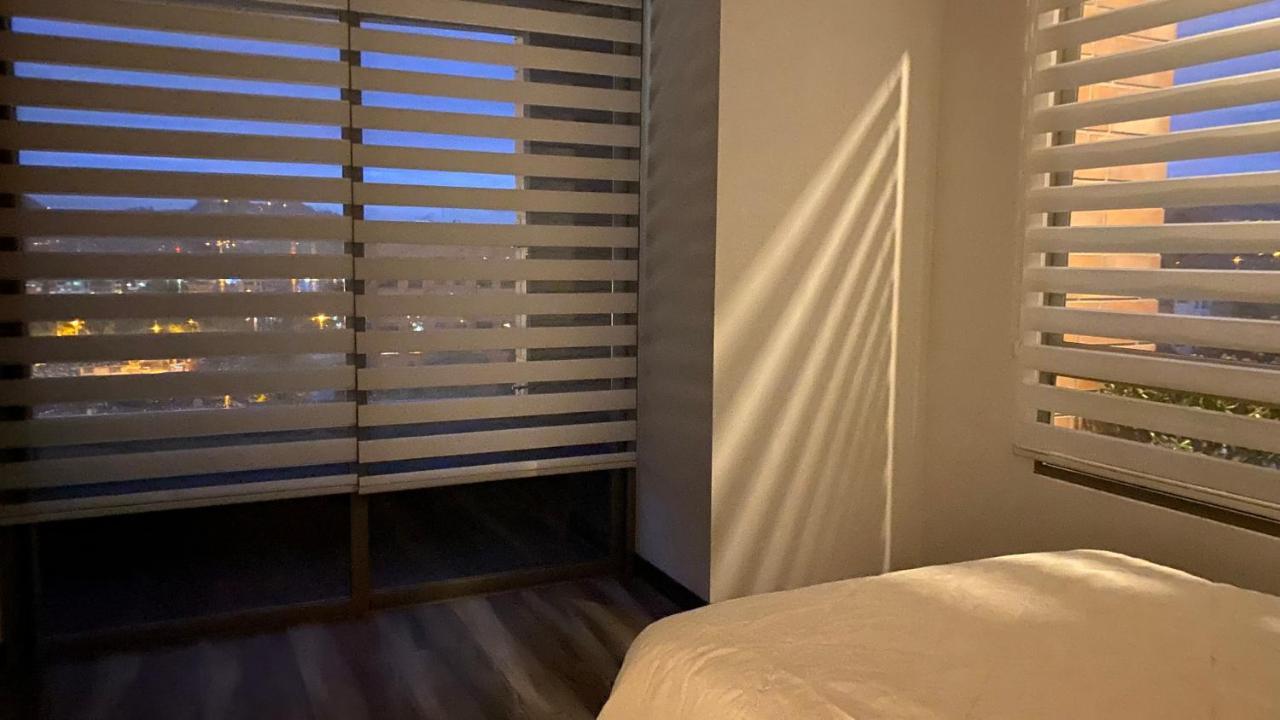 Apartamento En Zona Exclusiva De Cuenca Apartment Bagian luar foto