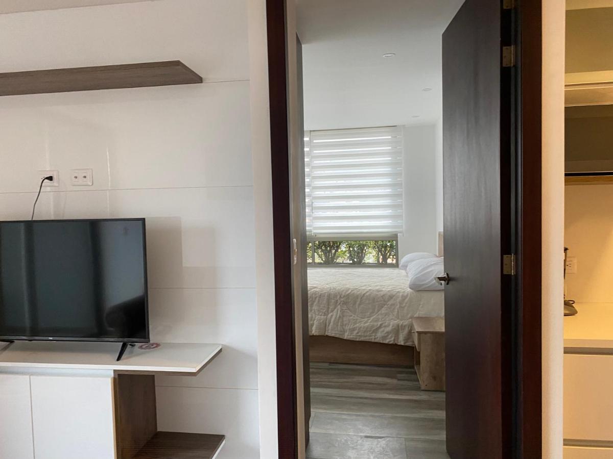 Apartamento En Zona Exclusiva De Cuenca Apartment Bagian luar foto