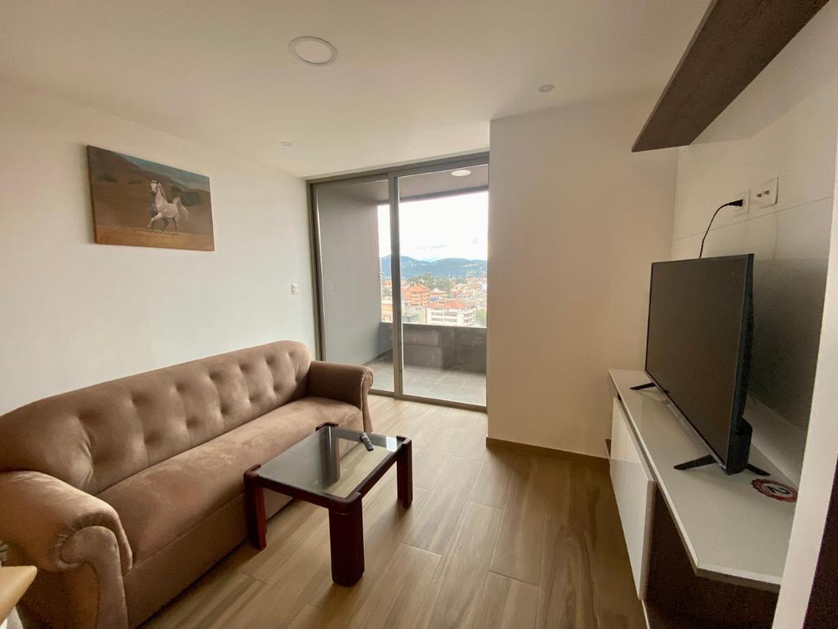 Apartamento En Zona Exclusiva De Cuenca Apartment Bagian luar foto