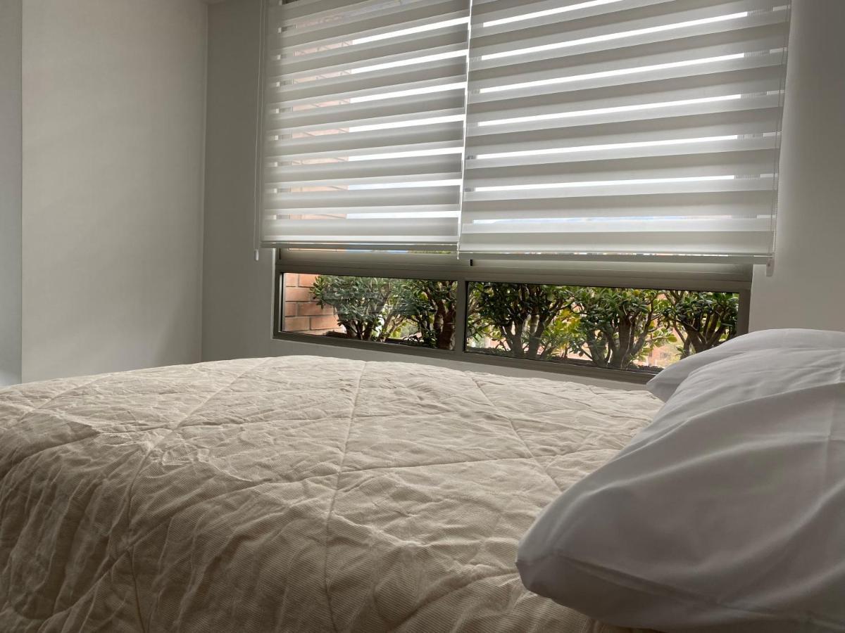 Apartamento En Zona Exclusiva De Cuenca Apartment Bagian luar foto