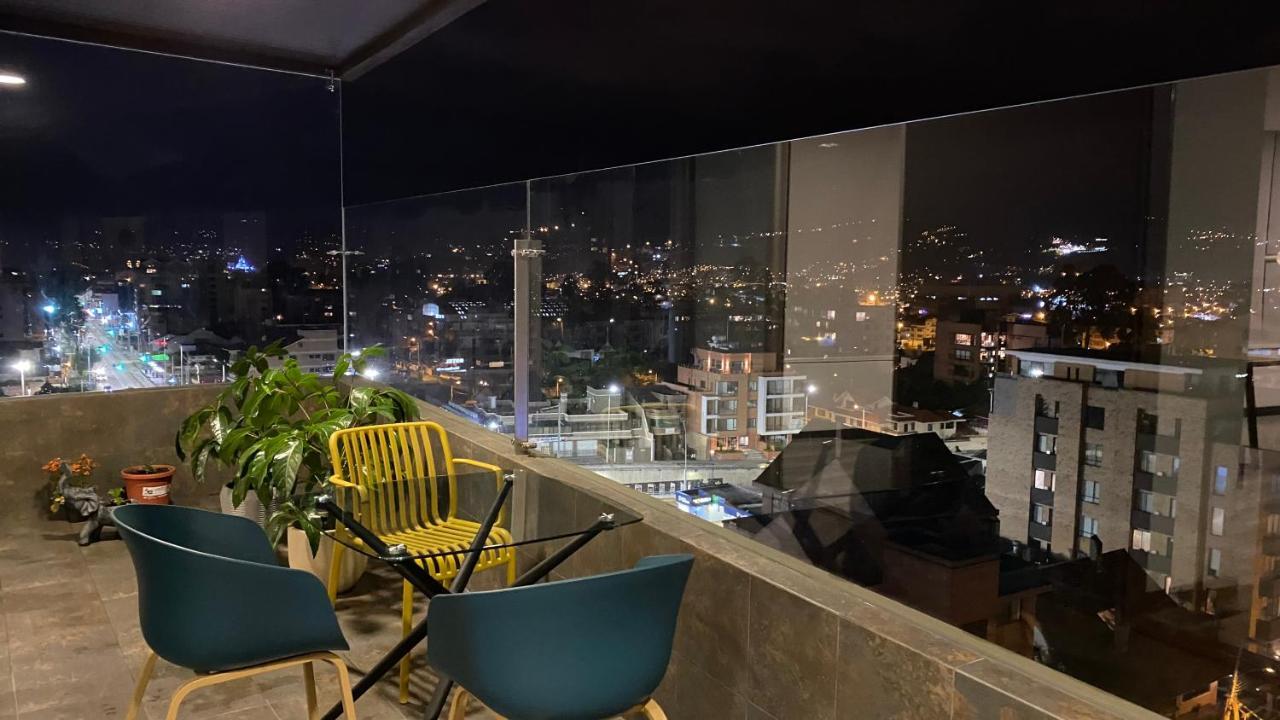 Apartamento En Zona Exclusiva De Cuenca Apartment Bagian luar foto